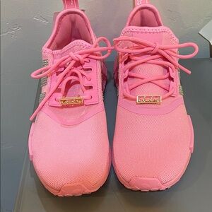 adidas Women’s Pink/Green/Blue Sneakers youth size 7, women’s 8.5